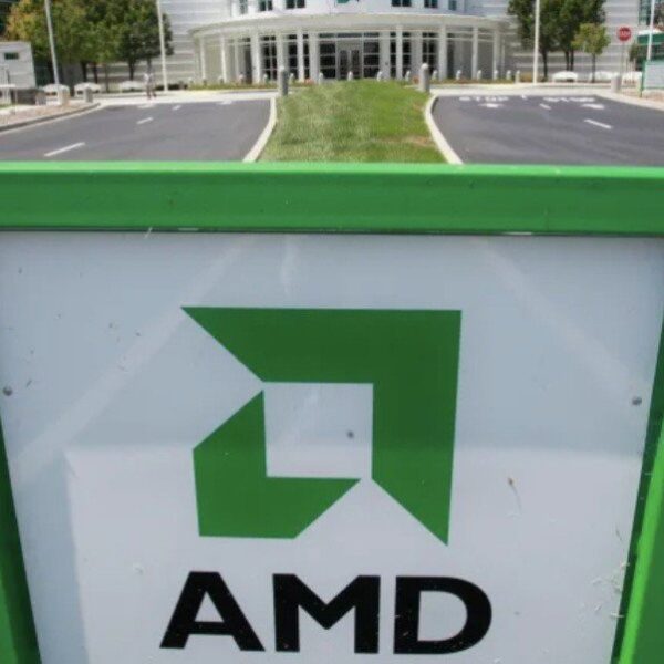 AMD dan OpenAI Bentuk Kemitraan Strategis: Saham AMD Melonjak di Tengah Perang Chip AI