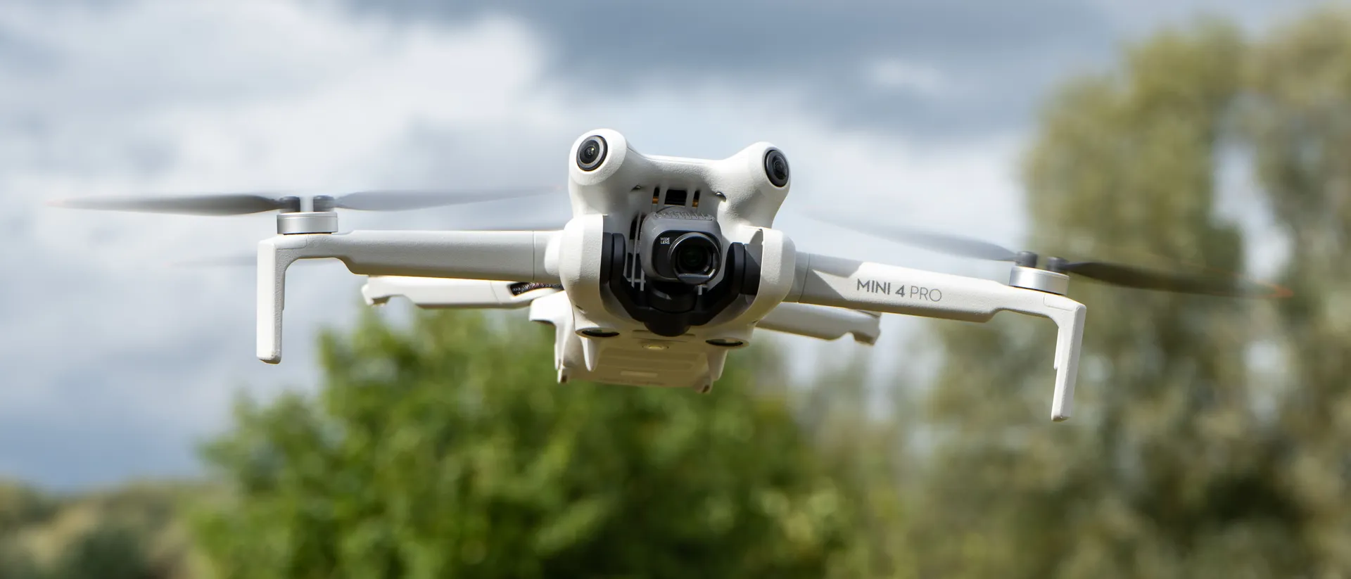 Review DJI Mini 4 Pro: Drone Ringan dengan Fitur Profesional